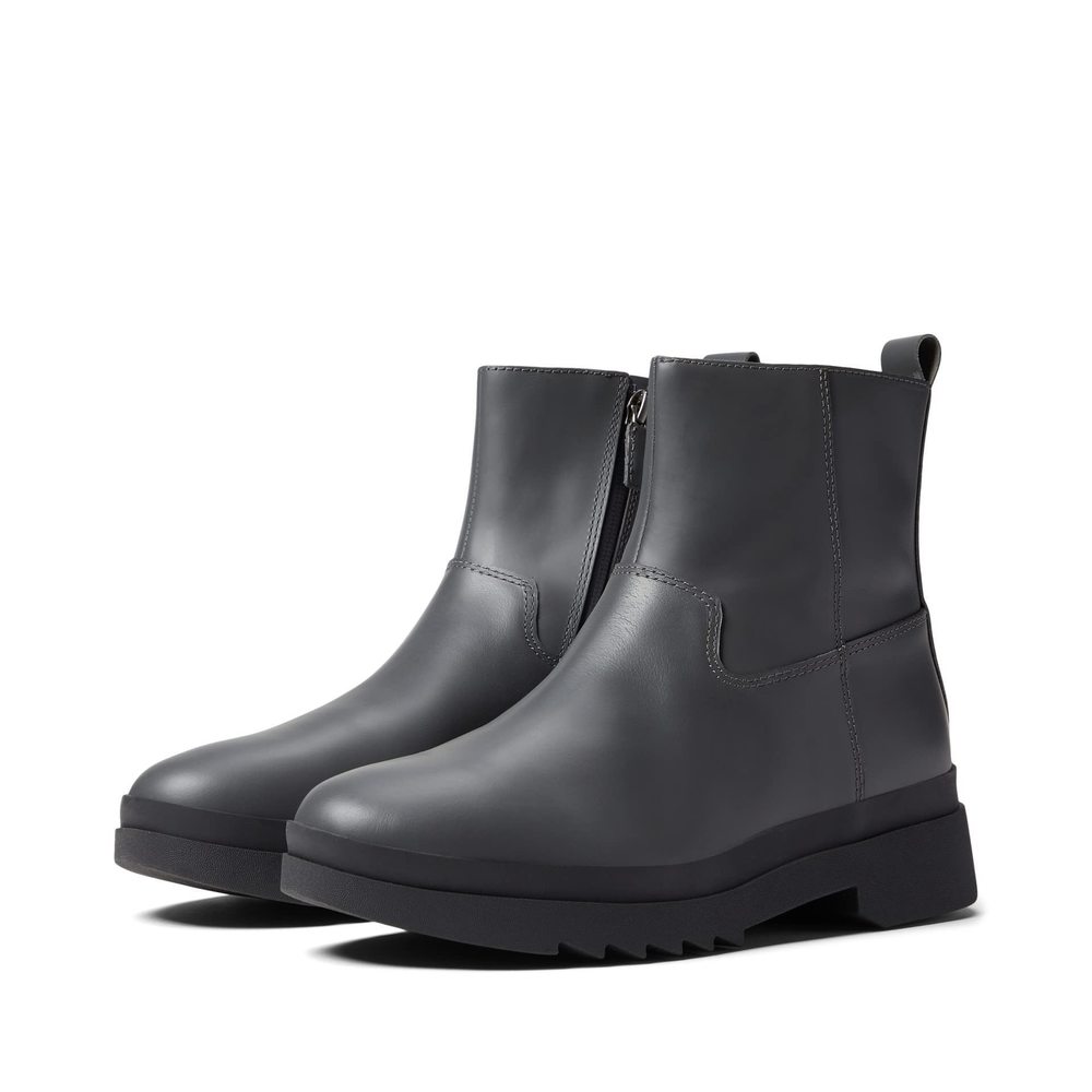 Eileen Fisher Floyd Graphite Rubberized Leather 5 B (M)